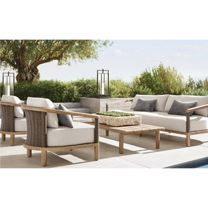 Vente flash Cette table rectangulaire durable au style moderne est idéale pour les restaurants en plein air ou les cafés en plein air - Product Image 1