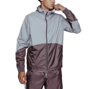 Conjunto de chándal cortavientos informal estampado con capucha personalizado éxito de ventas OEM al por mayor conjunto de invierno para hombre 100% algodón ligero - Product Image 3
