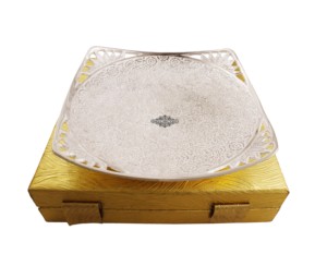 IndianArtVilla Cuenco de diseño en relieve Chapado en plata pura hecho a mano para servir-Uso en restaurante en el hogar - Product Image 2