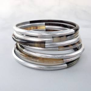 Venta al por mayor de pulseras de cuerno precios excelentes cuernos hechos a mano pulsera brazalete varios tamaños suministros - Product Image 3