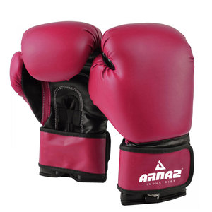 ถุงมือชกมวยที่มีการบุอย่างเรียบเนียนและการปิดข้อมือที่แน่นหนา พร้อมวัสดุภายนอกที่ทนทานและแผ่นรองลดแรงกระแทก - Product Image 3