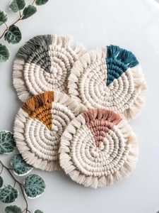 Chemin de table moderne fait à la main en macramé Accent décoratif en coton tissé pour la table basse de la salle à manger et la décoration de la cuisine - Product Image 3