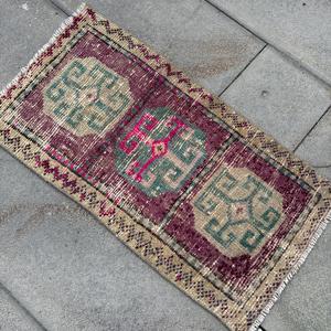 Turkish Vintage Rug 1.5x2.8 ft, <b>Red</b> Check <b>Wool</b> Rug - Product Image 3