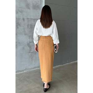 Falda de Gabardina Teñida Color Camel con Borlas - Camel - Product Image 4