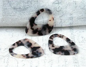 Pendientes de Cuerno de Búfalo de Estilo Náutico Orgánico para Mujer al Mejor Precio, Hechos a Mano, Pulidos, Decoraciones Navideñas, Ecológicos y Naturales - Product Image 4