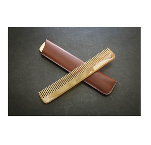 Peigne en corne de la meilleure qualité avec taille personnalisable disponible, peigne en corne naturelle véritable à vendre par les exportateurs - Product Image 4