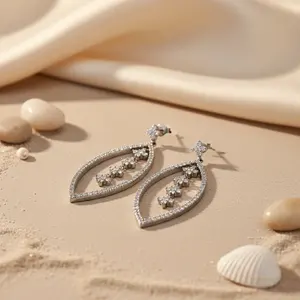 Boucles d'oreilles pendantes en argent pour femmes avec zircone cubique plaqué or, pendentif goutte pour les fêtes, avec diamant poire, cadeau parfait, bijoux - Product Image 1