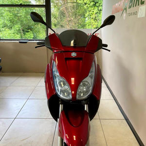 Scooter Inteligente PIAGGIO X7 300 EVO IE con Motor sin Escobillas y Conectividad con Aplicación - Product Image 4