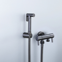 Ensemble de robinet de bidet carré en laiton moderne robinet de bidet de toilette de WC avec la valve d'angle de jet et le pulvérisateur de Shattaf de salle de bains