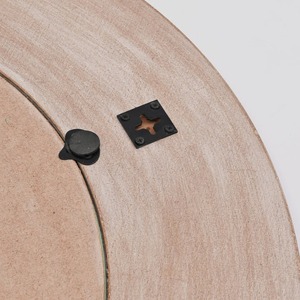 Espejo de Pared Decorativo de Madera Tallada a Mano Estilo Rústico de Granja de 36 Pulgadas - Product Image 3