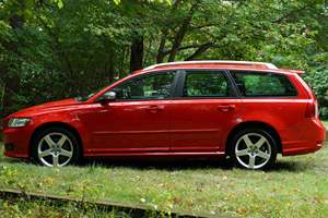 VOLVO V50 T5 AWD R-DESIGN 2010 d'occasion, conduite à gauche/droite - Product Image 2