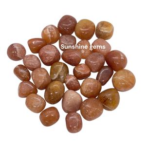 Vente en gros d'aventurine rouge naturelle polie Pierres dégringolées Cristaux de guérison pour décor de pierres précieuses sculptées Feng Shui - Product Image 4