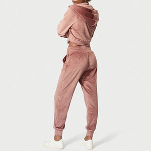 Conjunto Deportivo de 2 Piezas de Terciopelo 100% Algodón, Sudadera con Capucha y Pantalones de Chándal para Mujer, Invierno, Ecológico, Venta al Por Mayor Personalizada - Product Image 5