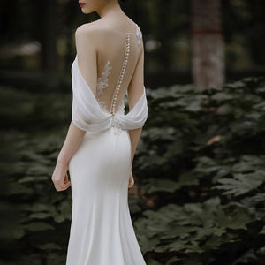 Vestido de Novia de Satén Estilo Francés con Hombros Descubiertos, Silueta de Sirena, Drapeado, Materiales Personalizables para Novias y Madres de la Novia - Product Image 3
