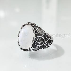 Bague en argent sterling 925 pour homme, pierre de lune arc-en-ciel naturelle bleue, pierre de naissance de juin, bijoux arabes, vente en gros - Product Image 1