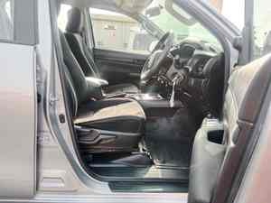 Used CHEAP 2022-2024 PICKUP AWD LEATHER RIGHT HAND DRIVE Diesel 4.1-6L Dark Interior <b>Panoramic</b> Sunroof Automatic 360 Rear <b>Camera</b> - Product Image 5