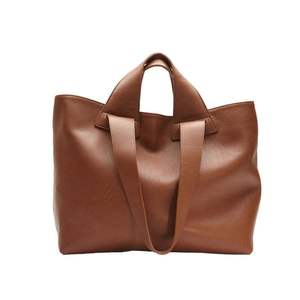 Sac fourre-tout en cuir véritable pour femme à bas prix, design tendance de haute qualité, fermeture ouverte, vente en gros à prix réduit - Product Image 6