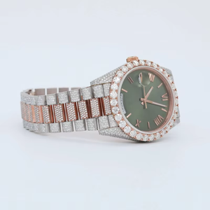 Exquisito Reloj con Diamantes de Moissanita con Brillantes Piedras Preciosas con un Diseño Clásico y Acabado Premium de la India - Product Image 2