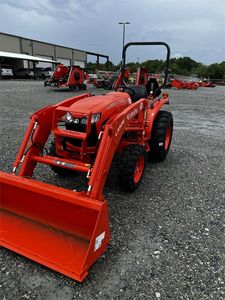 Tracteur de jardin Kubota L2502DT 4x4 avec chargeur frontal et pelle arrière, 40 CV, tracteur multifonctionnel sur roues - Product Image 2