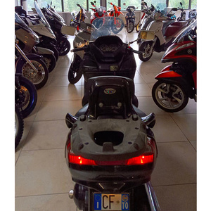 Motocicleta Eléctrica Burgman 400 - Product Image 6