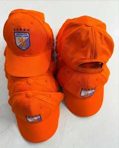 Vente en gros de chapeaux 6 panneaux avec broderie de logo personnalisée au prix d'usine Casquette classique structurée à coupe ajustée Chapeaux de camionneur Orange - Product Image 4