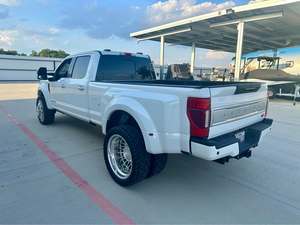 Ford F450 Limiteds Usados del 2021 - Product Image 3
