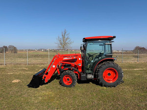 รถแทรกเตอร์ขนาดเล็ก KIOTI KL5510N รุ่นใหม่ ปี 2025 พร้อมชุดตักดินด้านหน้า ระบบเกียร์ขับเคลื่อน 40 กิโลวัตต์ / 55 แรงม้า ขับเคลื่อน 4 ล้อ สำหรับเครื่องยนต์ เกียร์ ลูกปืน และปั๊ม - Product Image 5