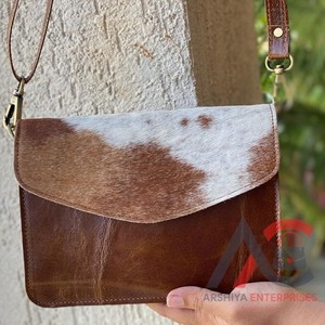 Sac à main en cuir véritable fourrure de vache fait à la main, sac à main élégant pour femmes, sac à bandoulière cheveux sur sacs en cuir - Product Image 1