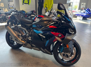 Motocicleta/Scooter M1000 999cc 205HP 13,000rpm 2026 asequible, lista para envío inmediato - Product Image 2