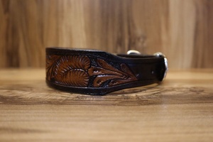 Colliers de chien rembourrés doux en cuir de haute qualité avec taille de conception usinée à la main florale disponible pour les utilisations de chiens de compagnie - Product Image 6