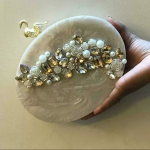 Collier à breloques en résine imitation perle plaqué or vintage papillon solide fait à la main ensemble complet mariage de femmes - Product Image 1