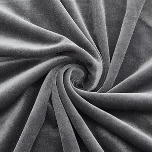 Tissu de velours polyester uni de qualité supérieure pour robes d'ameublement et rideaux avec toucher doux et couleur riche - Product Image 3