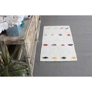 Petit tapis turc vintage 1,8x3,5 pi (55x108 cm), tapis kilim blanc uni - Product Image 3