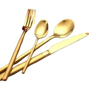 Juego de Cubiertos Modernos de Acero Inoxidable, 4 Piezas, con Acabado Dorado, Perfecto para el Hogar, la Cocina y Fiestas - Product Image 1