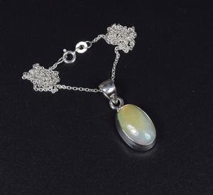 จี้เงินแท้925ทำด้วยมือพร้อมพลอยโอปอลไฟชุบทองของขวัญแต่งงานที่สมบูรณ์แบบสำหรับความรักประทับด้วยเครื่องประดับ925 - Product Image 4