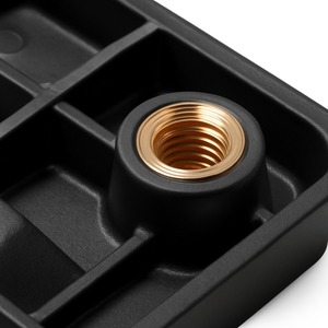 Inserts filetés en laiton de précision OEM pour le moulage plastique, inserts moletés verticaux pour l'électronique - Product Image 6