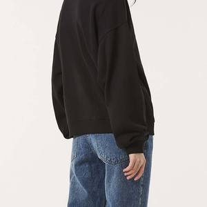 Sudadera de cuello redondo personalizada para mujer, nueva colección, de algodón liso Material de seda, bordado frontal para uso diario de invierno, minorista - Product Image 4