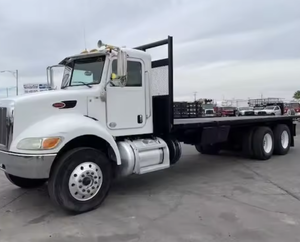 ดีที่สุด!! รถบรรทุกพื้นเรียบขนาด 24 ฟุต ปี 2014 ยี่ห้อ Peterbilt รุ่น 348 แบบเพลาคู่ สำหรับงานหนัก - เกียร์อัตโนมัติ Allison 6 สปีด จัดส่งทั่วโลก - Product Image 1