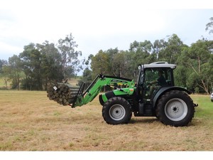 Compre un Tractor Agrícola DEUTZ-FAHR 6165G de 90HP con Ruedas, Motor, Caja de Cambios y Rodamientos a Precio Económico - Product Image 2