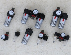 Unità FRL XQC per Aria Compressa |   Regolatori d'Aria Pneumatici AR2000 1/4'' per Applicazioni Industriali - Product Image 2