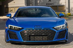 Audi R8 V10 Performance Coupe RWD 2022 Usado en Excelentes Condiciones, 9K Millas, 1 Dueño, 562 HP, V10, Color Azul Cristal Ara - Product Image 1