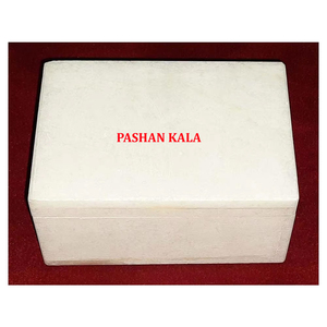 Nouvelle boîte à bijoux incrustée de marbre blanc pur au design exclusif fait à la main de forme rectangulaire avec finition fine pour la décoration de la maison - Product Image 1
