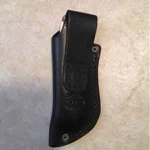 Cuchillo de Caza para Coleccionistas con Mango de Asta de Ciervo Forjado a Mano, Hoja de Acero de Damasco de 4.5 Pulgadas, Mango de Madera de Cobre y Funda de Cuero - Product Image 2