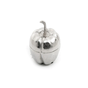 Serveur d'écrous de forme ronde de conception attrayante Serveur de desserts en aluminium poli à l'or de la fabrication dans les arts à la maison - Product Image 5