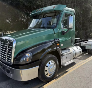 ¡Lo mejor! Camión Usado Freightliner Cascadia 125 2021 con Eje Tándem, Transmisión Manual de 10 Velocidades, Cabina y Chasis - Product Image 3