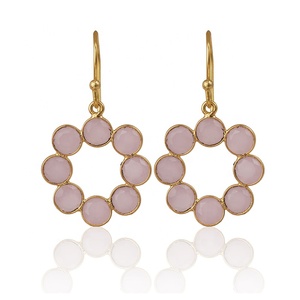 Boucles d'oreilles à crochet en quartz rose plaqué or faites à la main Style long balancent avec des boucles d'oreilles de mode de forme ronde - Product Image 5