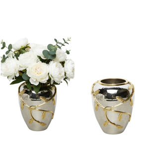 Jarrón Decorativo con Flores de Mariposa, Acabado Plateado Martillado, Metal, Decoración de Mesa, Macetas de Hierro de Lujo para el Hogar, para Bodas y Eventos - Product Image 2