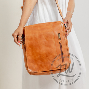 LW Sac messager en cuir véritable fait à la main pour femmes Collection tendance de style vintage pour l'été et l'hiver 2024 - Product Image 2