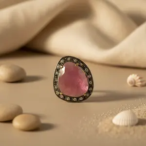 Bague pour femme en tourmaline rose et diamant, motif géométrique argenté, coupe coussin radiante, or 10 carats, platine, bijoux en or 10 carats - Product Image 1