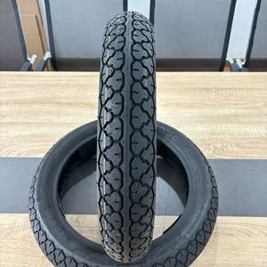 Pneu de scooter sans chambre à air K222 100/80-14 110/80-14 80/90-15 90/80-16 de KUMATIRE VIETNAM - Product Image 1